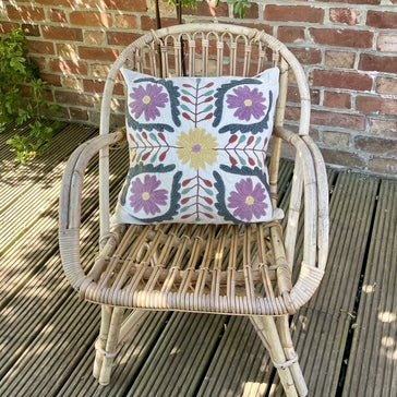 Housse de coussin brodée et rayée ALICE 45x45 lilas et miel