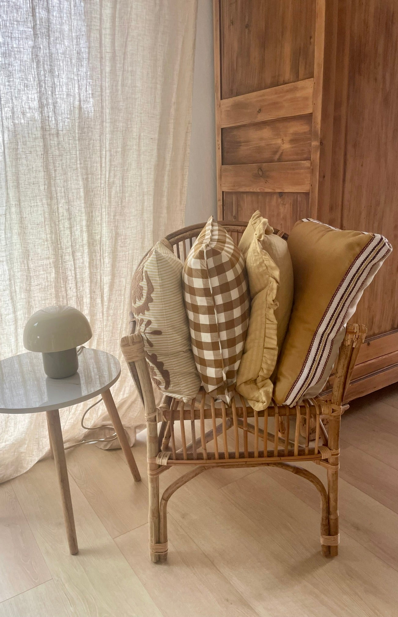 Coussin d'assise bicolore en coton CHARLIE 50x50 moutarde et sable